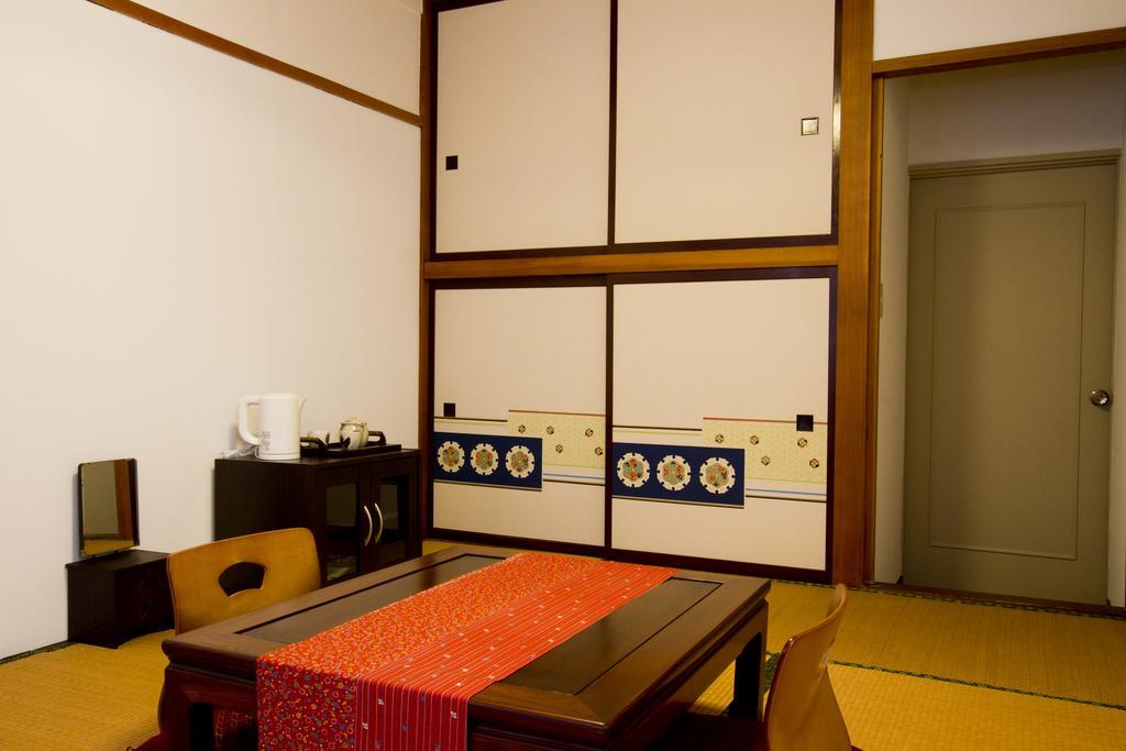 Guesthouse Fujinokura Kawaguchiko Ekimaeten Фудзі-Каваґутіко Екстер'єр фото